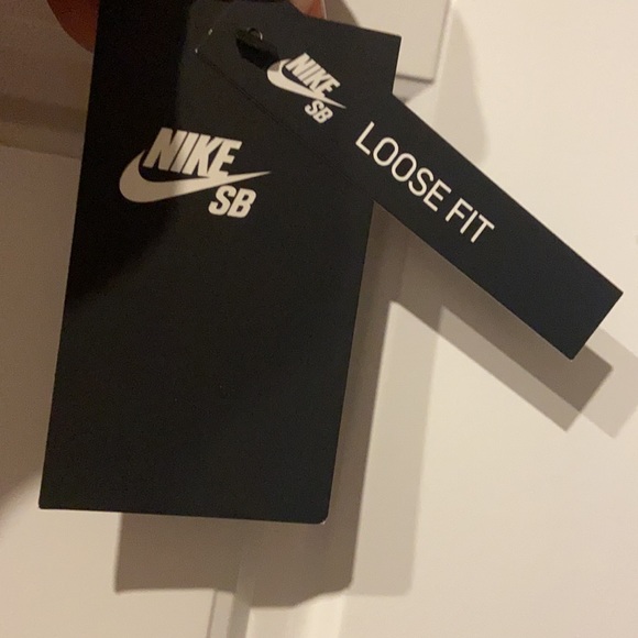 COPY - MENS NIKE T-SHIRT LARGE - Picture 3 of 3